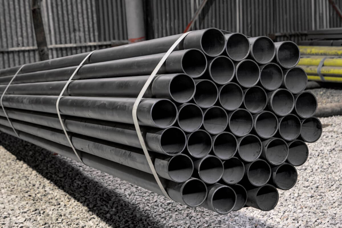 What Are the Differences Between Aluminium and Galvanised Tubes?